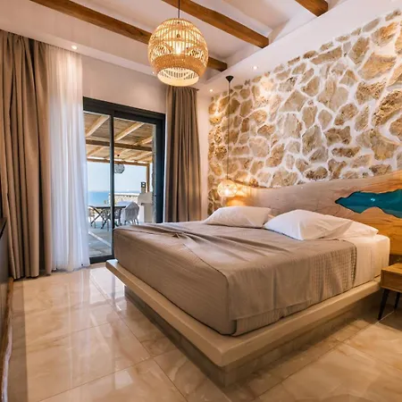 Naxos Royal Villa *