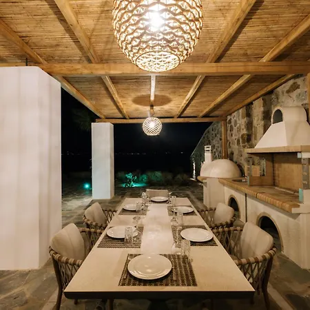 Naxos Royal Villa *